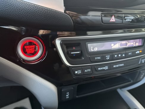 Used 2017 Honda Ridgeline RTL-E image 22