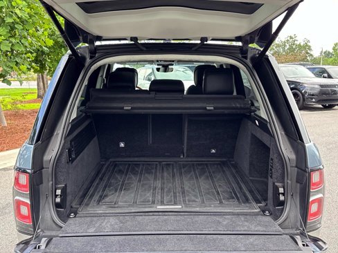 Used 2020 Land Rover Range Rover HSE image 12