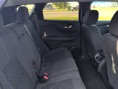 Used 2022 Chevrolet Blazer LT image 28