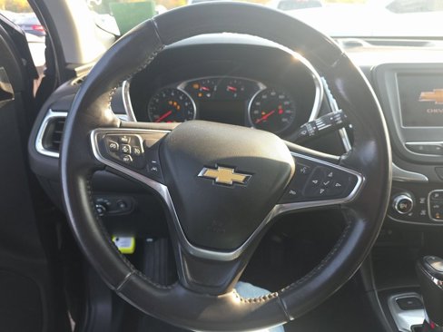 Used 2020 Chevrolet Equinox LT image 3