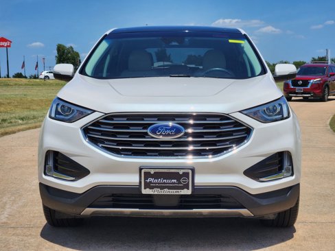 Used 2019 Ford Edge Titanium w/ Cold Weather Package image 8