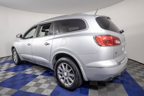 Used 2017 Buick Enclave Leather image 7