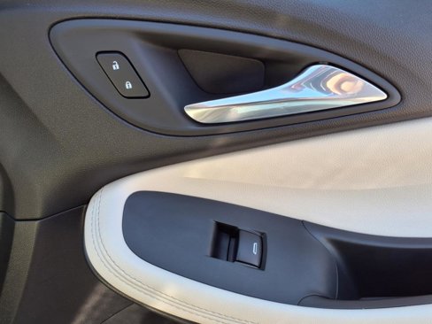 Used 2025 Buick Encore GX Sport Touring w/ Advanced Technology Package image 9
