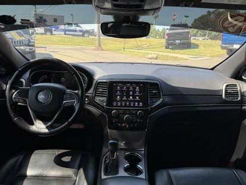 Used 2020 Jeep Grand Cherokee Limited image 41
