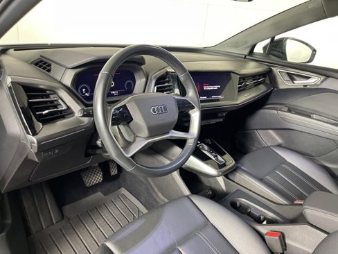 Used 2022 Audi Q4 e-tron Prestige image 21