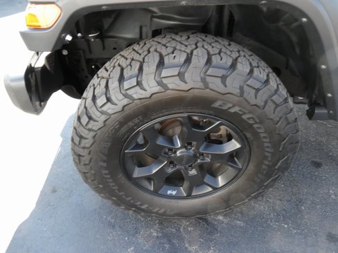 Used 2021 Jeep Wrangler Unlimited Sport image 9