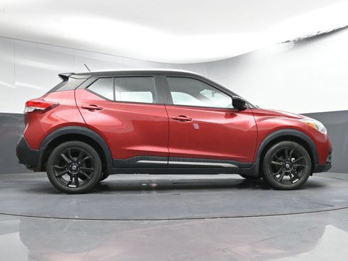 Used 2020 Nissan Kicks SR image 24