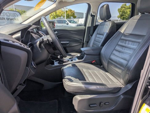 Used 2018 Ford Escape Titanium image 18