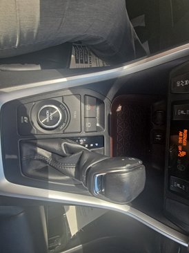 Used 2019 Toyota RAV4 Limited image 21