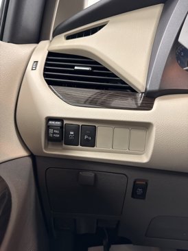 Used 2019 Toyota Sienna XLE Premium image 13