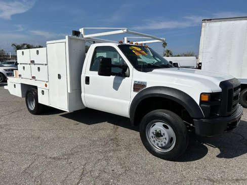 Used 2010 Ford F550 2WD Regular Cab Super Duty image 3