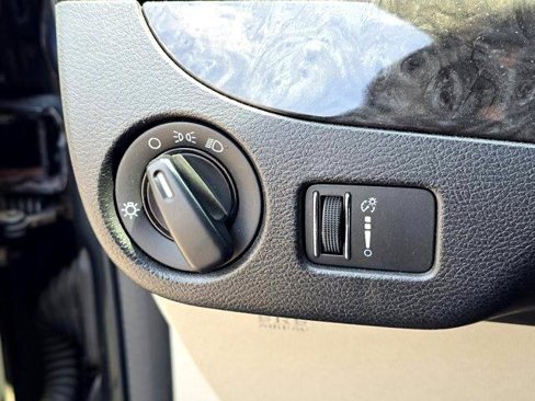 Used 2014 Dodge Grand Caravan SXT image 20