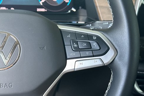Used 2024 Volkswagen Atlas SE image 39
