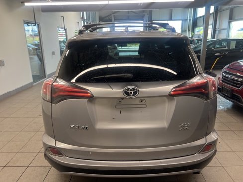 Used 2017 Toyota RAV4 XLE image 6