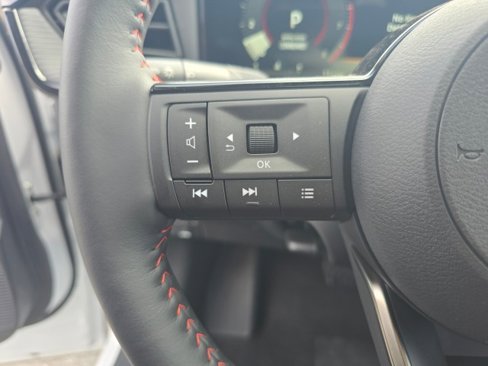 New 2025 Nissan Kicks SR w/ SR Premium Package image 27