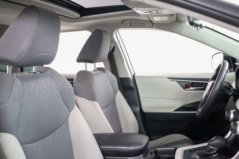 Used 2019 Toyota RAV4 XLE image 27