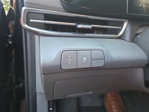 Certified 2024 Hyundai Elantra SEL image 12