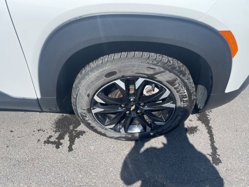 Used 2021 Chevrolet TrailBlazer LT w/ Premium Seating Package image 23