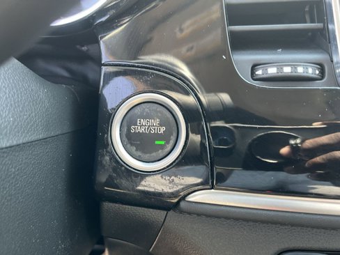 Used 2018 Buick Encore Sport Touring image 28