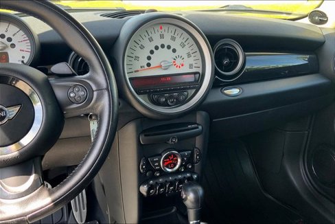 Used 2011 MINI Cooper Clubman S image 6