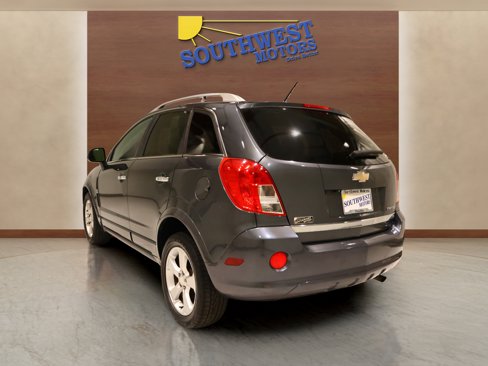 Used 2013 Chevrolet Captiva Sport LTZ image 2