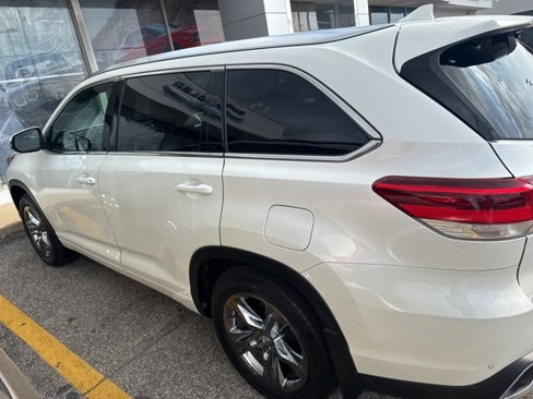 Used 2018 Toyota Highlander Limited image 8