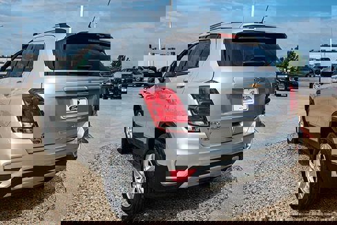 Used 2022 Chevrolet Trax LT w/ LT Convenience Package image 3
