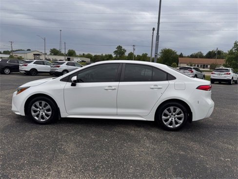 Used 2020 Toyota Corolla LE image 7