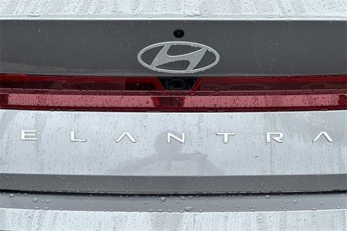 Certified 2024 Hyundai Elantra SEL image 28
