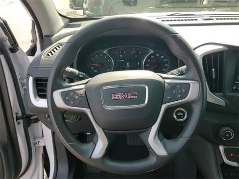 Certified 2024 GMC Terrain SLE image 15