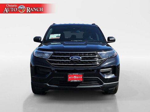 Used 2020 Ford Explorer XLT w/ Comfort Package image 8