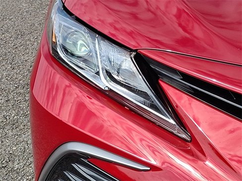 Used 2023 Toyota Camry LE image 9