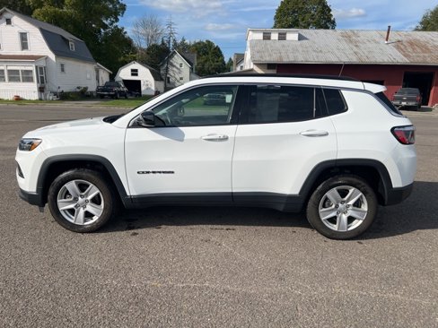 Used 2022 Jeep Compass Latitude w/ Convenience Group image 2