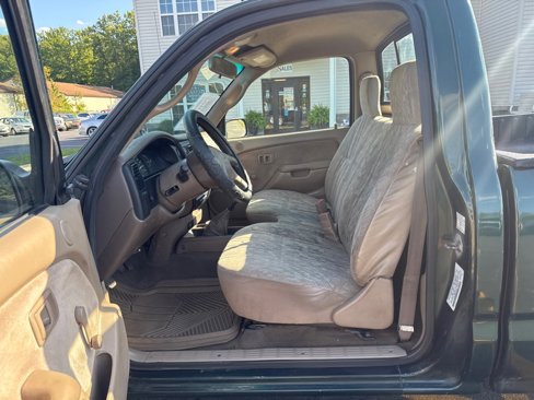 Used 2002 Toyota Tacoma 2WD Regular Cab image 10