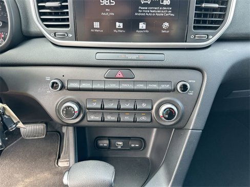 Used 2022 Kia Sportage LX image 20