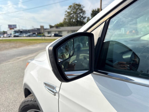 Used 2014 Ford Escape SE image 26