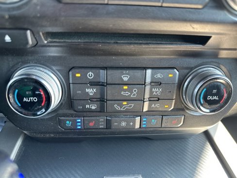 Used 2018 Ford F150 Lariat w/ Equipment Group 502A Luxury image 17