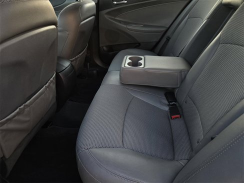 Used 2012 Hyundai Sonata SE w/ Navigation & Sunroof Pkg image 12