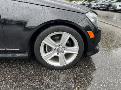 Used 2011 Mercedes-Benz C 300 4MATIC Sedan image 25