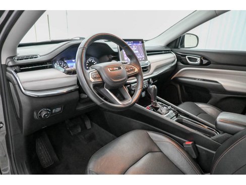 Used 2022 Jeep Compass Limited image 31