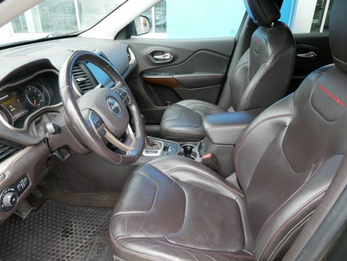Used 2015 Jeep Cherokee Trailhawk w/ Leather Interior Group image 8