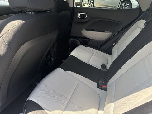 New 2025 Hyundai Venue SEL image 13