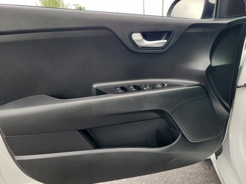 Used 2022 Kia Rio S image 14