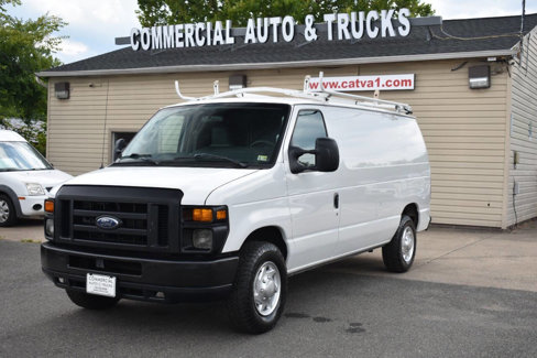 Used 2011 Ford E-150 and Econoline 150 image 2