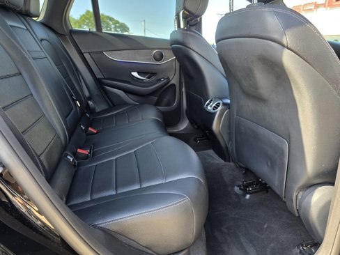 Used 2022 Mercedes-Benz GLC 300 4MATIC image 41