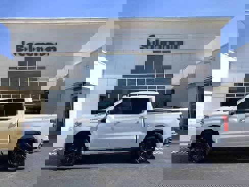 Used 2022 Chevrolet Silverado 1500 LTZ w/ LTZ Convenience Package II image 1