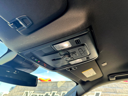 Used 2023 Chevrolet Tahoe Premier image 14