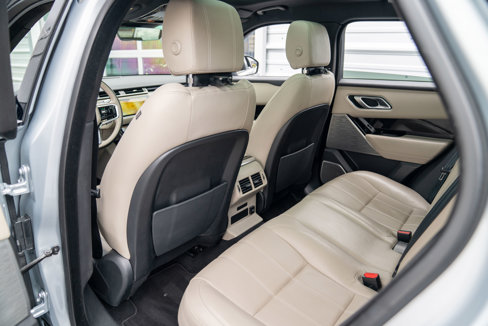 Used 2021 Land Rover Range Rover Velar R-Dynamic S image 27