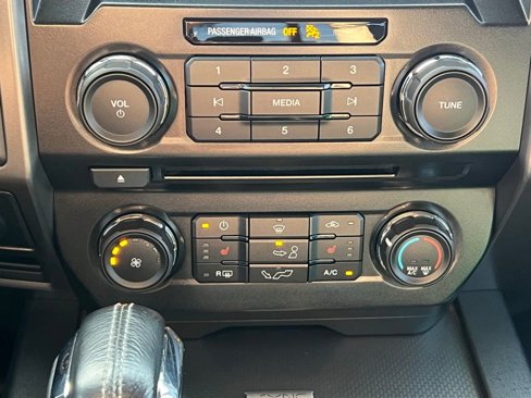 Used 2017 Ford F150 XLT w/ Equipment Group 302A Luxury image 31