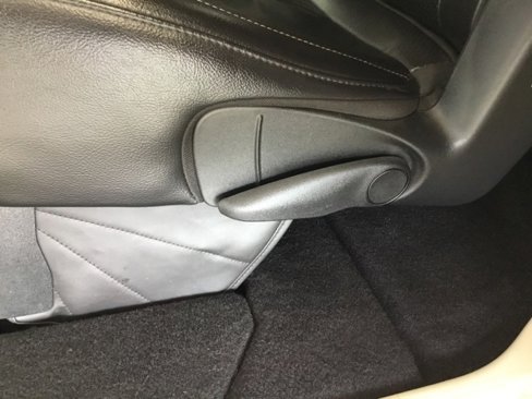 Used 2022 Chrysler Pacifica Touring-L image 47